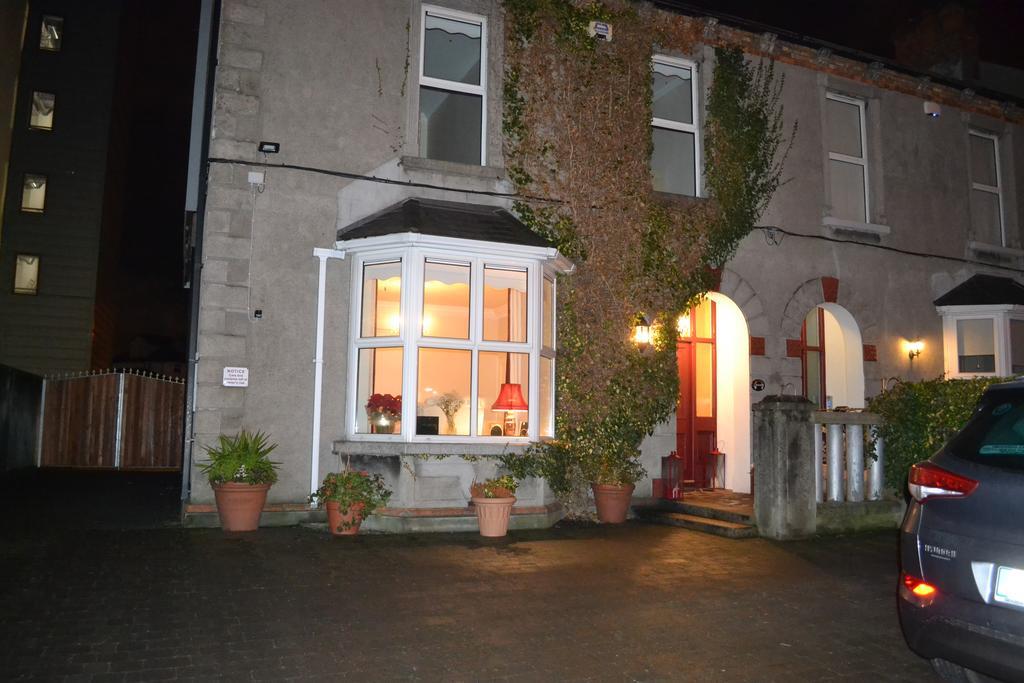 Aine Rose Guest Accommodation Dublin Bagian luar foto